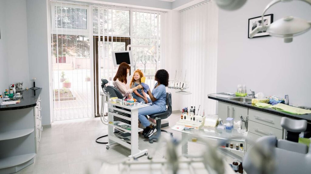 Modern dental clinic consultation room in Tunis used for Hollywood smile treatment planning.