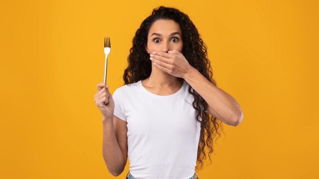 What to eat and drink after a veneer fell off while you wait for the dentist